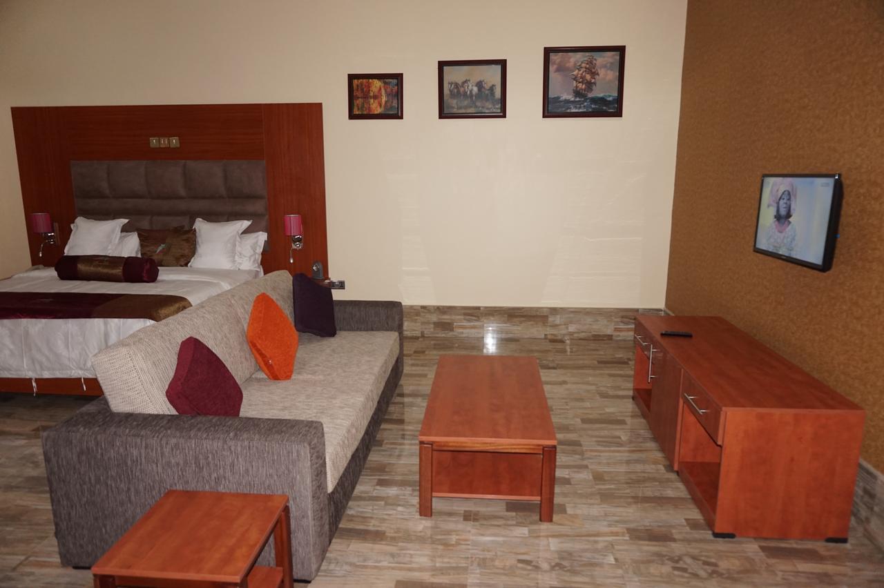 Aenon Suites Oshogbo 外观 照片